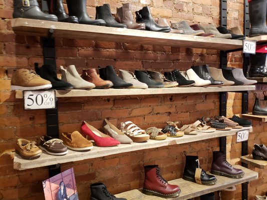 shoe stores in brooklyn ny