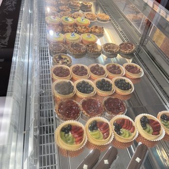 Tiny Pyramid - Cafes Near Me - Honolulu, Hawaii Tiny Pyramid - Cafes Near Me - Honolulu, Hawaii
