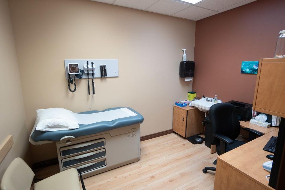 MEDICAL CENTRE Updated April 2024 63 Algoma Street N, Thunder Bay, Ontario, Canada Family