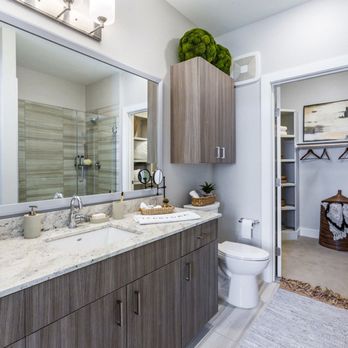 Overture Albuquerque - Spacious bathrooms and walk-in closets. - Apartments Near Me - Albuquerque, New Mexico Overture Albuquerque - Spacious bathrooms and walk-in closets. - Apartments Near Me - Albuquerque, New Mexico