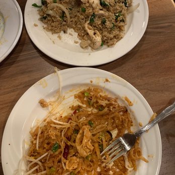 Thai Roses - Pad Thai chicken and Fried rice chicken - Thai Near Me - Portland, Oregon