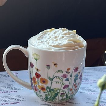 Régine Café - White hot chocolate - Breakfast & Brunch Near Me - Montreal, Quebec Régine Café - White hot chocolate - Breakfast & Brunch Near Me - Montreal, Quebec