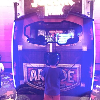 John's Incredible Pizza - Carson - Jurassic Park shooter game - Arcades Near Me - Carson, California