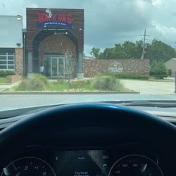 Walk-On's Sports Bistreaux - Lake Charles Restaurant - Take out has a separate entrance on the side, but no seats/bench to wait after you place your order
