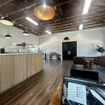 Common Coffee - Ambiance - Coffee & Tea Near Me - Elk Grove, California