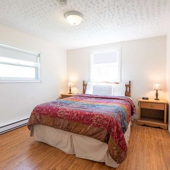 Canadas Best Value Inn & Suites Summerside - Cottages bedroom - Hotels Near Me - Summerside, Prince Edward Island Canadas Best Value Inn & Suites Summerside - Cottages bedroom - Hotels Near Me - Summerside, Prince Edward Island