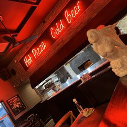 Hot Tomato Italian Restaurant & Brick Oven