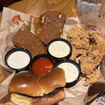 Chili's - Trio dipper - Bars Near Me - Lilburn, Georgia Chili's - Trio dipper - Bars Near Me - Lilburn, Georgia