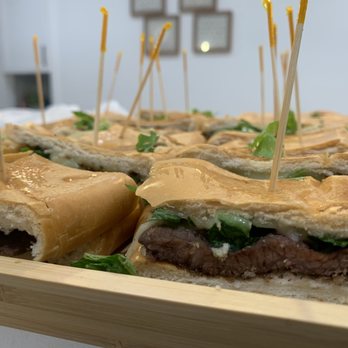 Delta Echo Food Services - Caterers Near Me