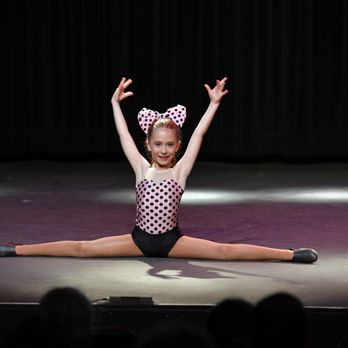 Studio de Danse Pure Motion Dance Studio - Pure Motion Dance Studio - Jazz - Dance Schools Near Me - Dorval, Quebec Studio de Danse Pure Motion Dance Studio - Pure Motion Dance Studio - Jazz - Dance Schools Near Me - Dorval, Quebec