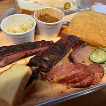 Guess Family Barbecue - Pork Spare Ribs (Dry ...because they don't any sauce!!), Jalapeño Cheese Sausage, Brisket, Yummy Green Chili Mac & Cheese, Burnt-ends Beans - Barbeque Near Me - Waco, Texas Guess Family Barbecue - Pork Spare Ribs (Dry ...because they don't any sauce!!), Jalapeño Cheese Sausage, Brisket, Yummy Green Chili Mac & Cheese, Burnt-ends Beans - Barbeque Near Me - Waco, Texas