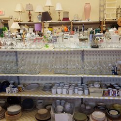 Peace Arch Hospital Auxiliary Society - Dishware