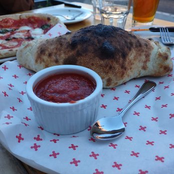 Pizzeria Libretto Danforth - Pizza Near Me - Toronto, Ontario