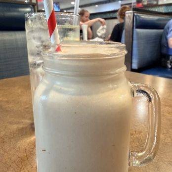 River Edge Diner & Restaurant - Diners Near Me - River Edge, New Jersey