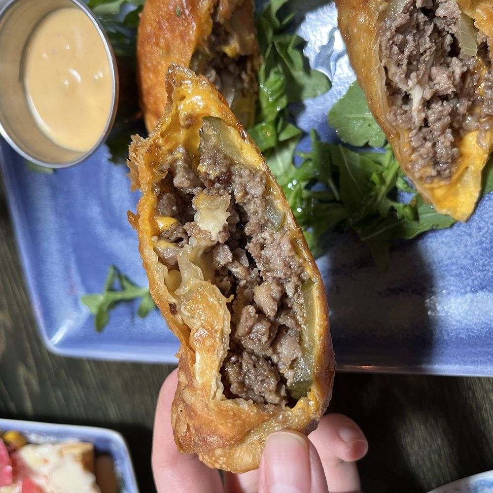 Cheeseburger Eggrolls