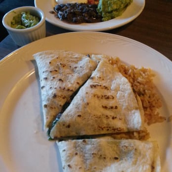 El Toro Restaurant - Veggie quesadilla - Mexican Near Me - Banff, Alberta
