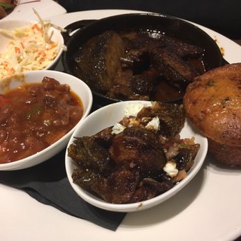 Amsterdam Barrel House - Smoked beef brisket dinner - Breweries Near Me - Toronto, Ontario Amsterdam Barrel House - Smoked beef brisket dinner - Breweries Near Me - Toronto, Ontario