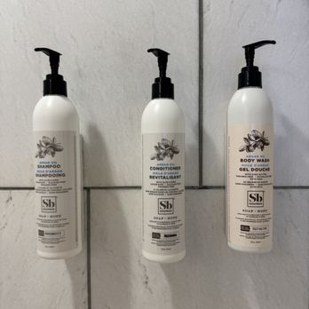 Château Versailles - Château Versailles - My bath supplies - Hotels Near Me - Montreal, Quebec