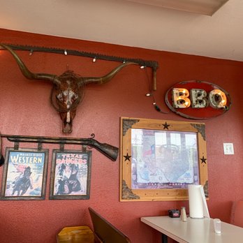 Alma Smokehouse BBQ - Barbeque Near Me - Ennis, Texas