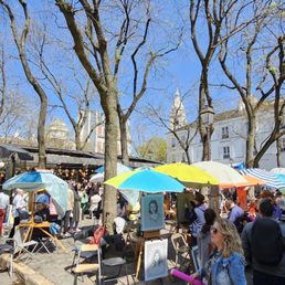 The Montmatre maison of artists ;)