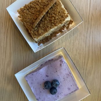 Alma Dessert - Biscoff and berry tiramisu - Bubble Tea Near Me - Sunnyvale, California Alma Dessert - Biscoff and berry tiramisu - Bubble Tea Near Me - Sunnyvale, California
