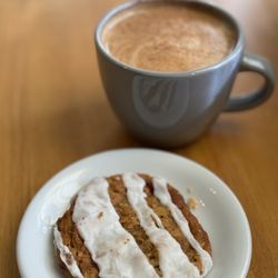 Quince Coffee House - Sweet potato pie latte and pumpkin cookie