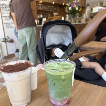 Kijitora - Strawberry Matcha & crème brûlée Latte - Coffee & Tea Near Me - Queens, New York Kijitora - Strawberry Matcha & crème brûlée Latte - Coffee & Tea Near Me - Queens, New York