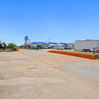 Morningstar Storage - Morningstar Storage of Oklahoma City, OK on N Santa Fe Ave - Self Storage Near Me - Oklahoma City, Oklahoma Morningstar Storage - Morningstar Storage of Oklahoma City, OK on N Santa Fe Ave - Self Storage Near Me - Oklahoma City, Oklahoma