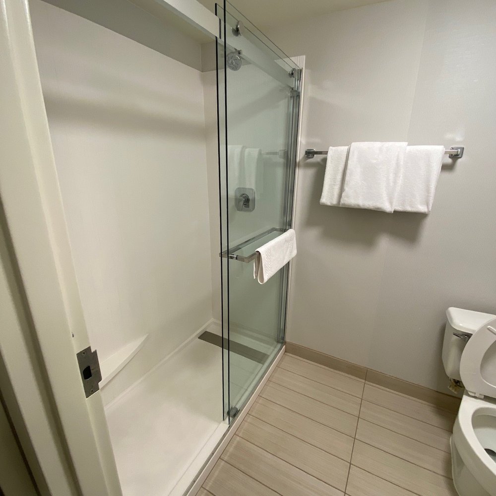 Courtyard by Marriott Indianapolis Castleton - Walk in shower - Hotels Near Me - Indianapolis, Indiana Courtyard by Marriott Indianapolis Castleton - Walk in shower - Hotels Near Me - Indianapolis, Indiana