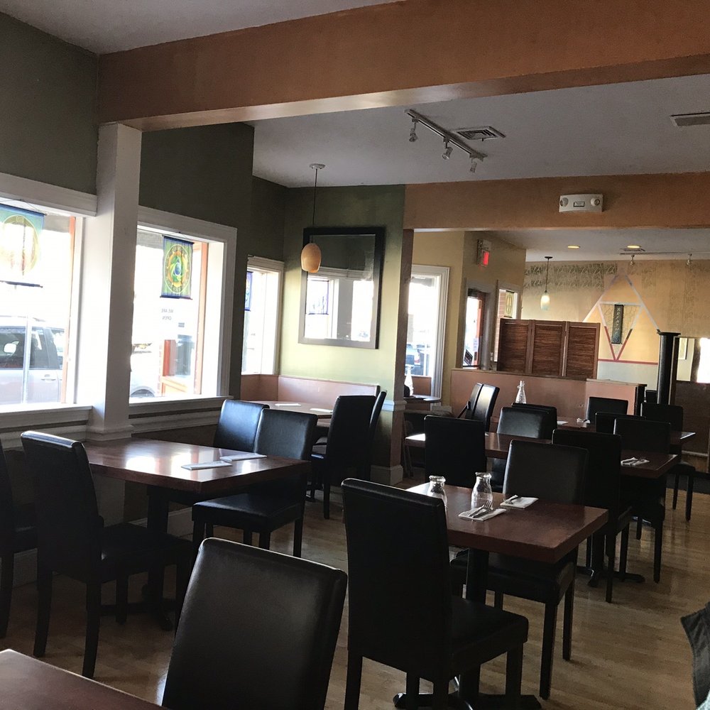 Base Crave - Dining area - Desserts Near Me - Cambridge, Massachusetts