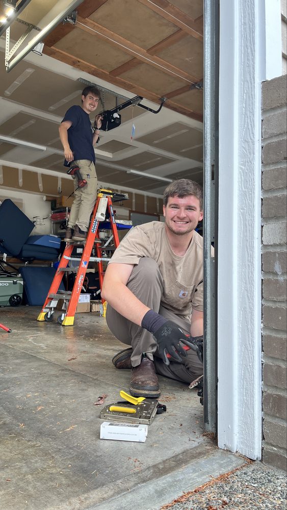 Dave’s Door Service - Garage Door Contractor in Lynnwood, WA