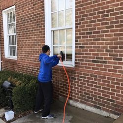 A-All Seasons Window Washing