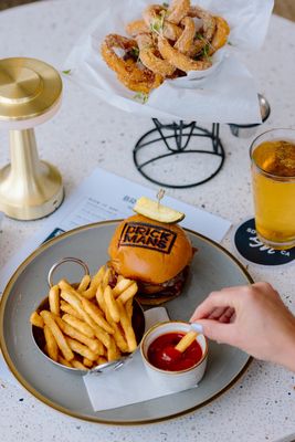 Brickmans Restaurant & Bar by null