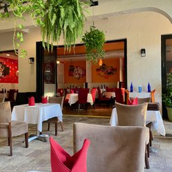 Indian Harvest Indian Cuisine - Outside dining