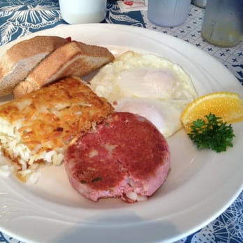 Moke's Bread & Breakfast - Breakfast & Brunch Near Me - Kailua, Hawaii
