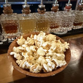 Lady Jaye - Popcorn! Best ever! - American Near Me - Seattle, Washington