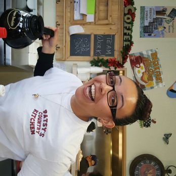 Patsy's Country Kitchen - Selena is the star - American Near Me - Temecula, California