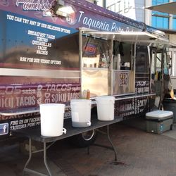 Taqueria Puro Potosino - Side-view of the Taqueria Puro Potosino Truck