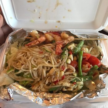 Le Thai Cuisine - Laos papaya salad . Sap sap - Thai Near Me - Lorton, Virginia