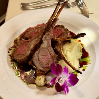 Metuchen Inn - Lamb Chops - New American Near Me - Metuchen, New Jersey Metuchen Inn - Lamb Chops - New American Near Me - Metuchen, New Jersey