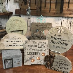 The Hole In The Wall Gallery - Pet Memorial Gifts