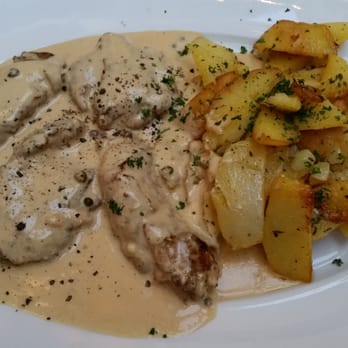 Landhotel Aschenbrenner - Schweinefilet mit Pfefferrahmsoße, Bratkartoffeln 22.5.2015 - Bavarian Near Me - Freudenberg, BY