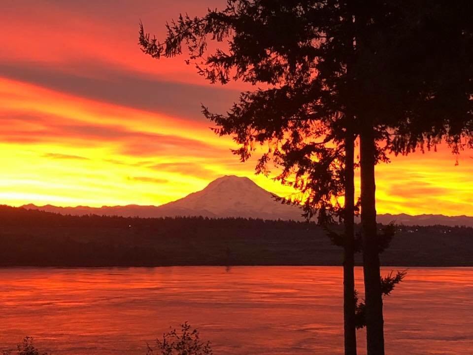 THE BEACH HOUSE ON FOX ISLAND Updated September 2024 753 10th Ct