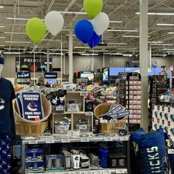 Canadian Tire - Go Canucks!