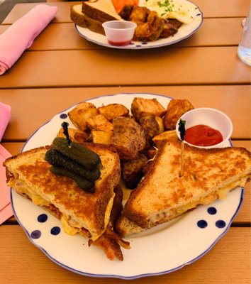 Almond Butterfly Bistro by null