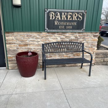 Baker's Cafe 33 - a bench and planter - Steakhouses Near Me - Canton, Ohio
