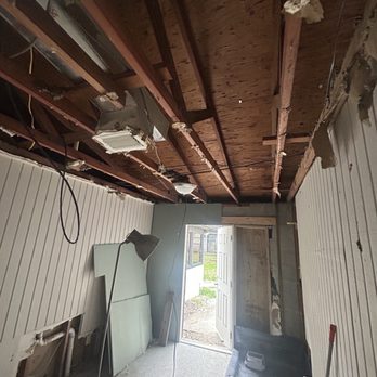 Elite Rooter - More ceiling was affected due to their faulty pipe work. Wall that was just installed, damaged due to faulty shower installation - Plumbing Near Me - Tampa, Florida