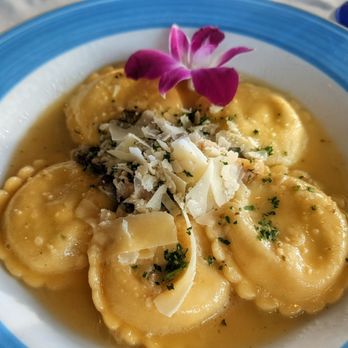 Bungalows Key Largo - Lobster Ravioli - Resorts Near Me - Key Largo, Florida
