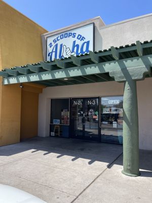 2 Scoops of Aloha LV Drive Inn by null