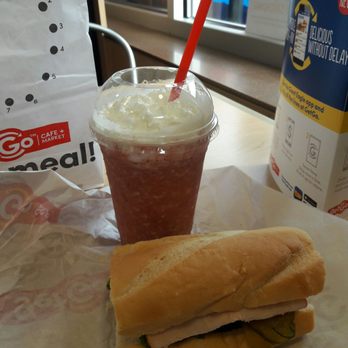 GetGo - Strawberry smoothie and Turkey hoagie - Gas Stations Near Me - Elizabeth, Pennsylvania
